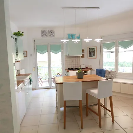 Mediteranian Blue Szaloniki